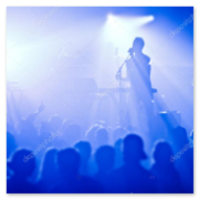 Zangeres met bigband en blazerssectie